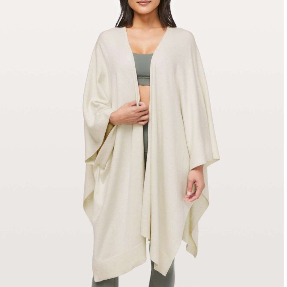 Lululemon Free To Coast Poncho Wrap Sweater Heathered Dove Gray Cream Women’s OS